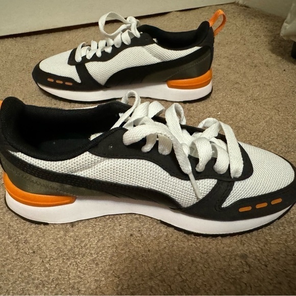 PUMA white black and orange sneakers size 5 - Picture 7 of 12